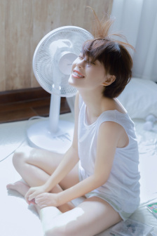 双性男生被老师裸抱开车调教
